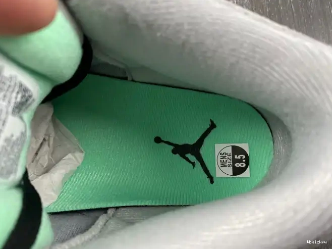 Reps TBkick Glow Green Jordan CT8532-031 Air 3 0508